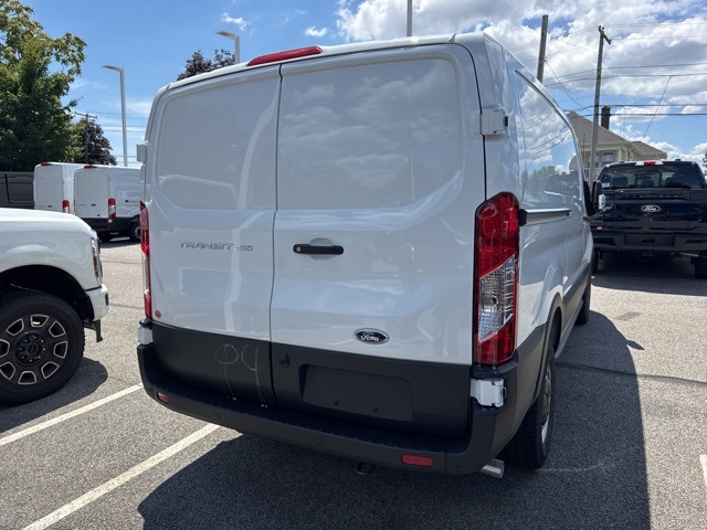 2025 Ford Transit Cargo Van photo 3