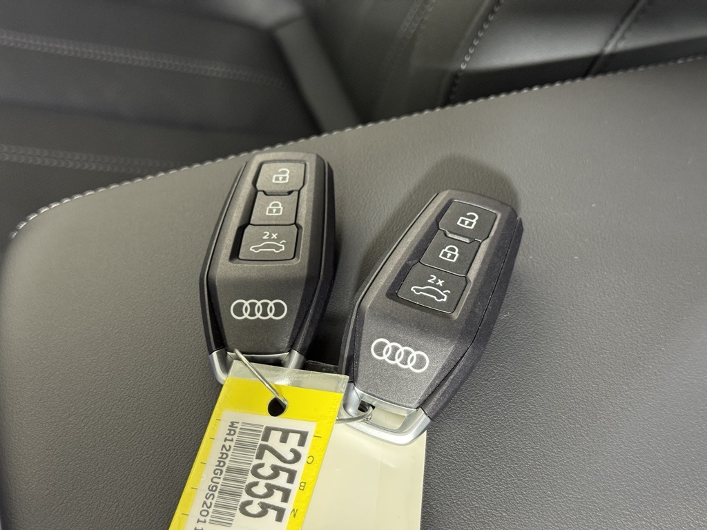 2025 Audi Q5 2.0T Premium Plus photo 10