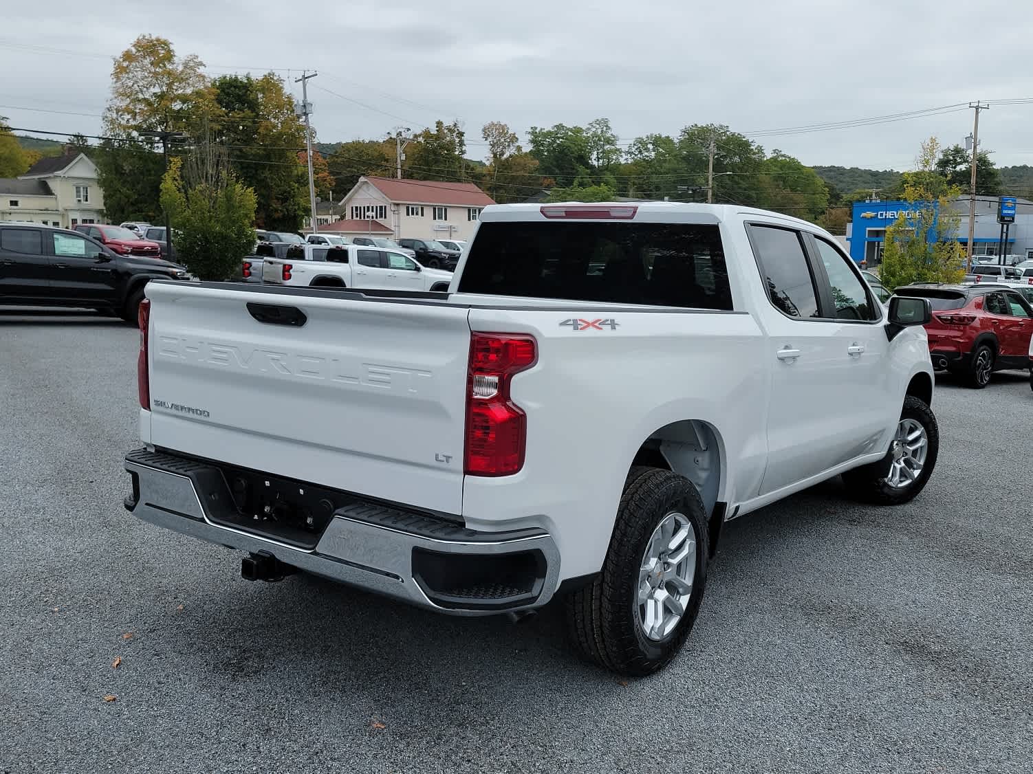 2026 Chevrolet Silverado 1500 LT photo 2
