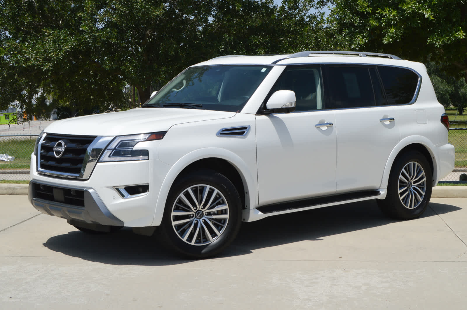 2024 Nissan Armada SL