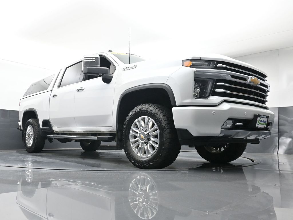 2022 Chevrolet Silverado 3500HD High Country photo 19