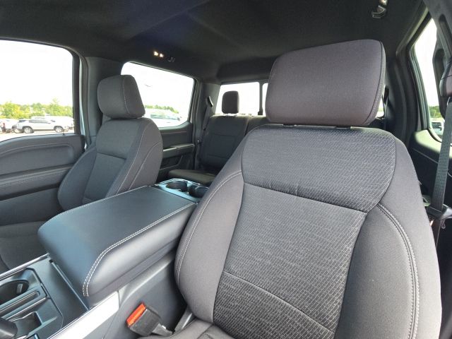 2025 Ford F-150 XLT photo 18