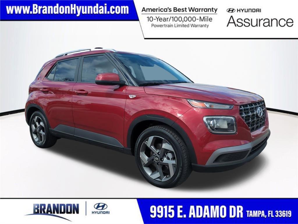 2025 Hyundai Venue SEL's photo