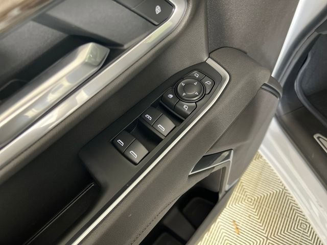2025 Chevrolet Silverado 2500HD LT photo 11
