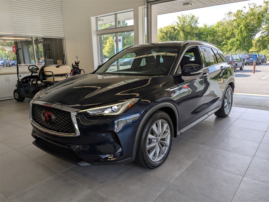 2019 Infiniti QX50 Luxe AWD photo 4