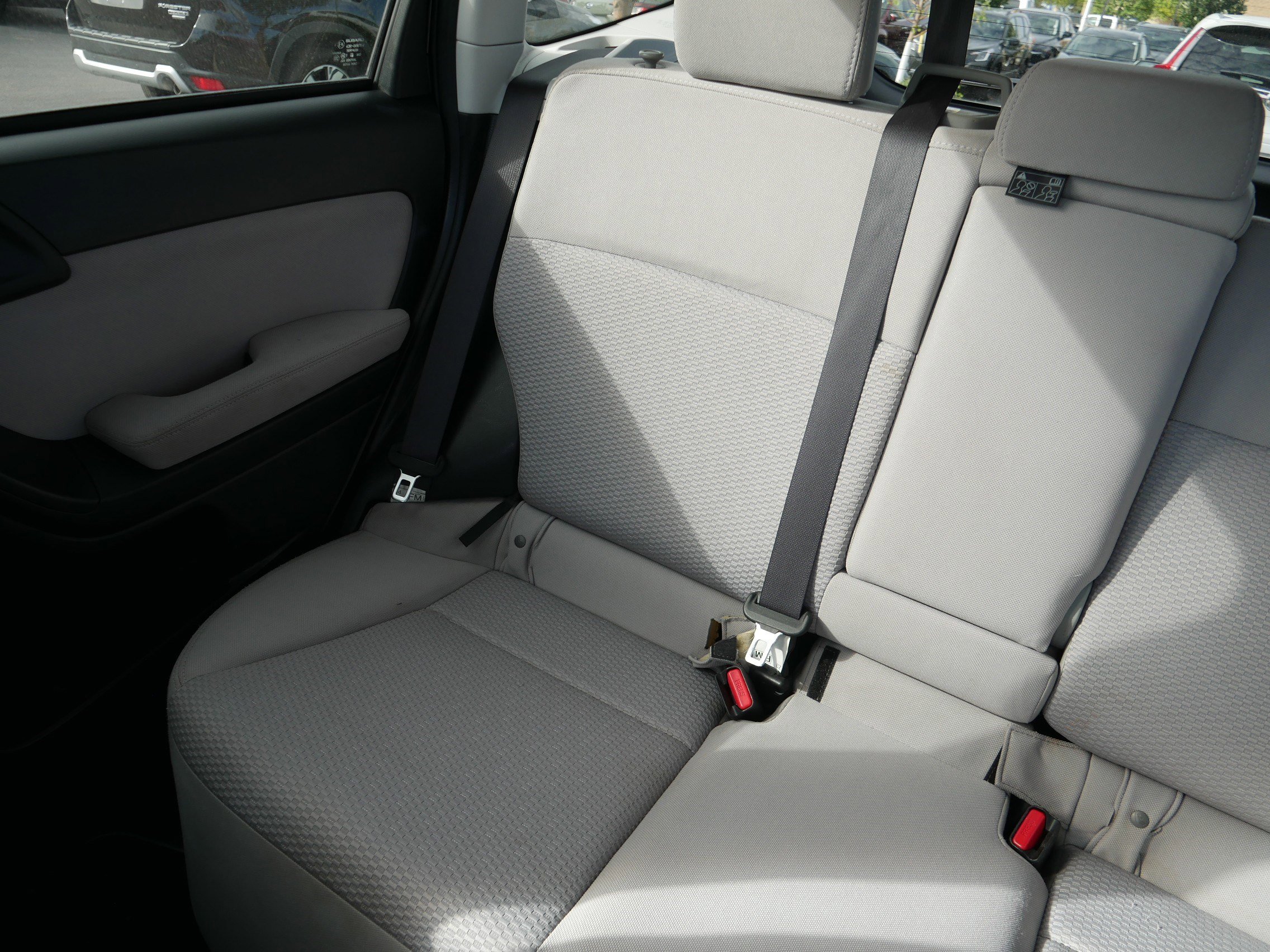2015 Subaru Forester 2.5i Premium photo 10