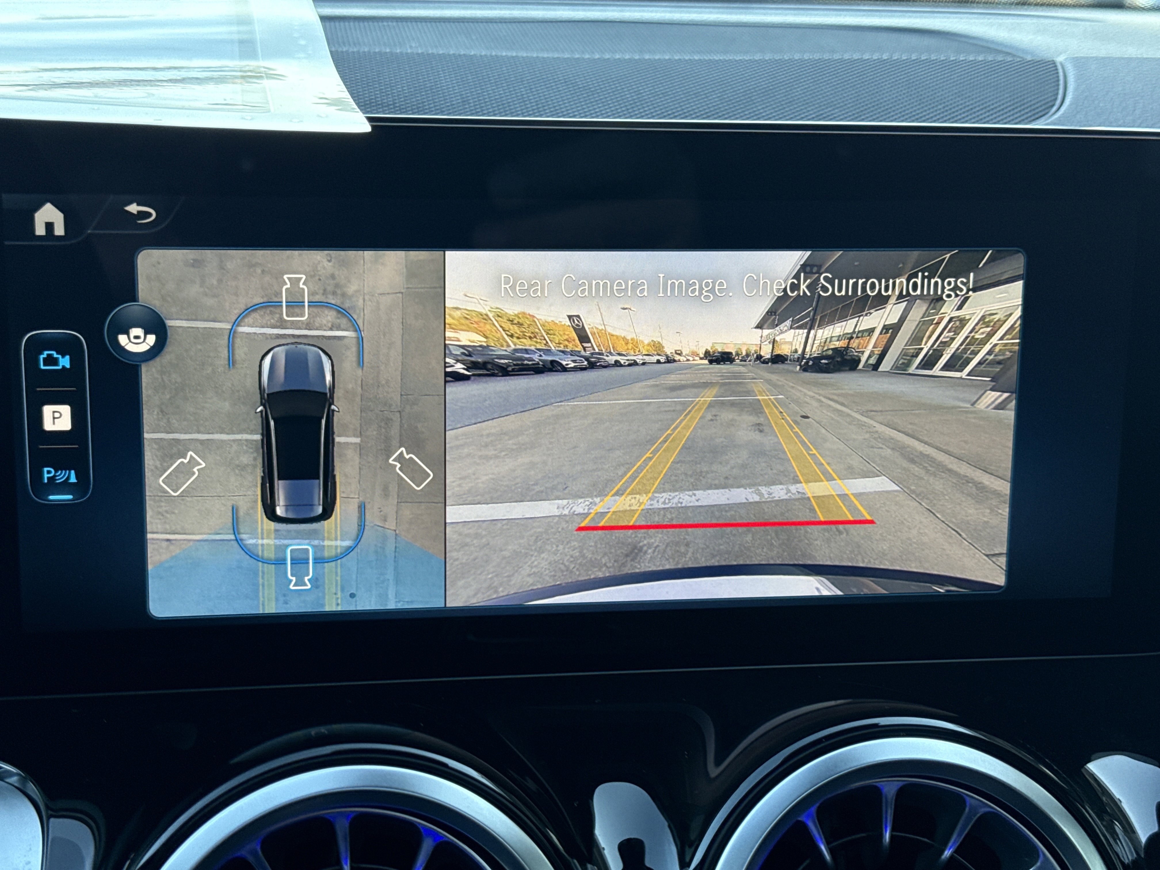 2026 Mercedes Benz GLB 250 photo 2