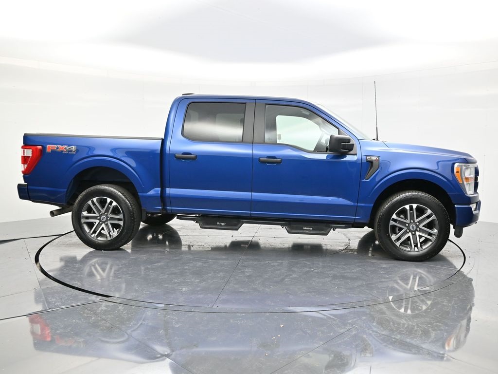 2022 Ford F-150 XL photo 3