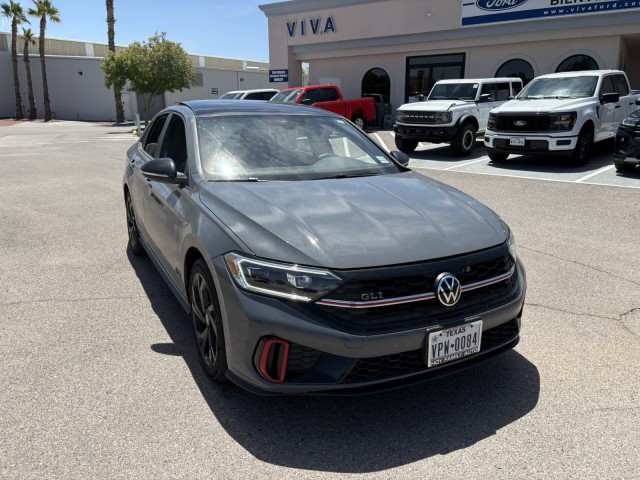 Used 2024 Pure Gray w/Deep Black Roof Volkswagen Autobahn image 5