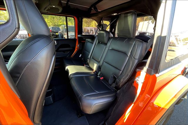 2025 Jeep Wrangler Sahara photo 10