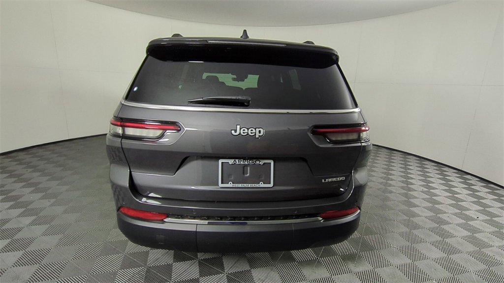 2025 Jeep Grand Cherokee Laredo X photo 3
