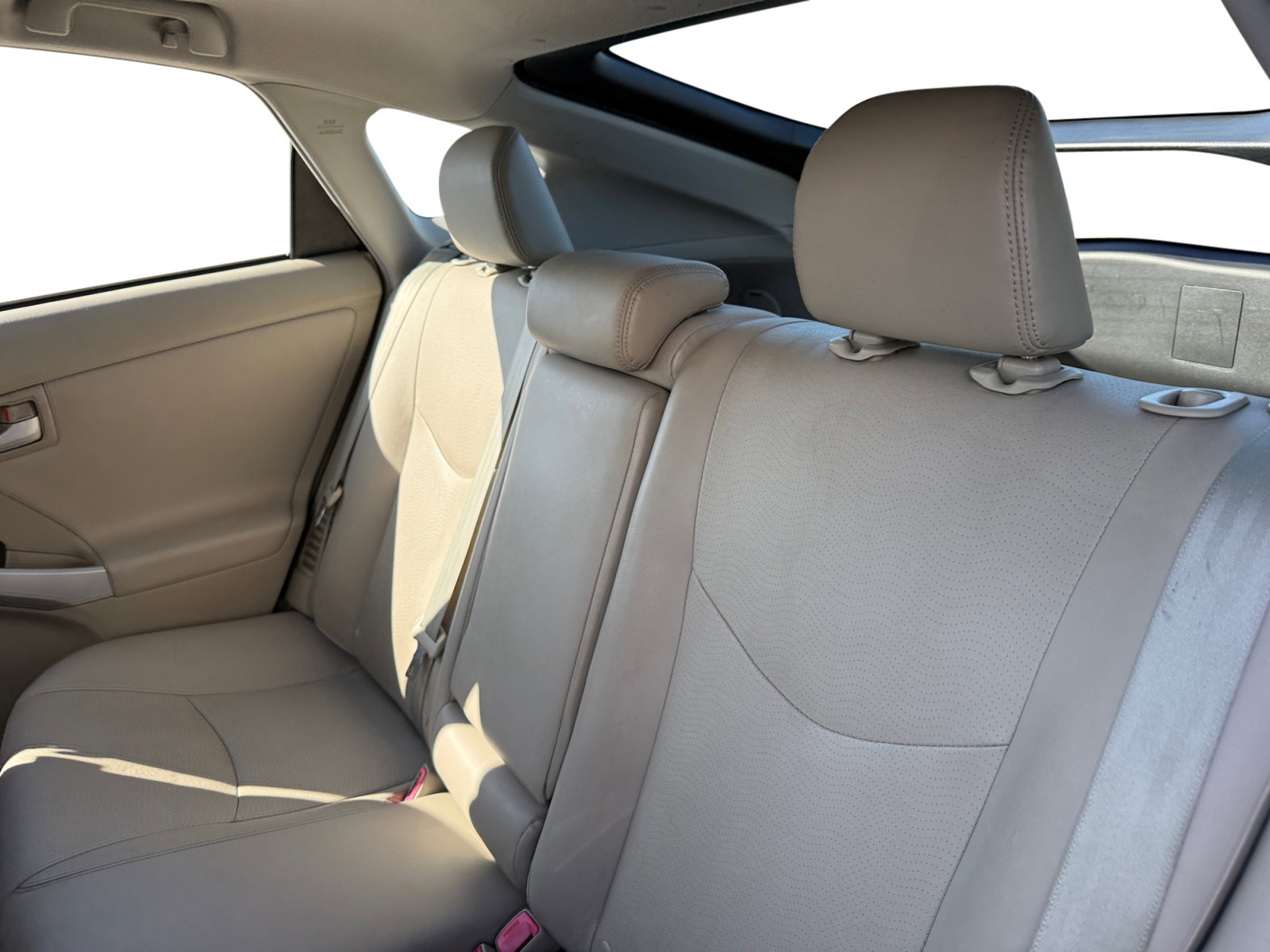 2010 Toyota Prius Four photo 16