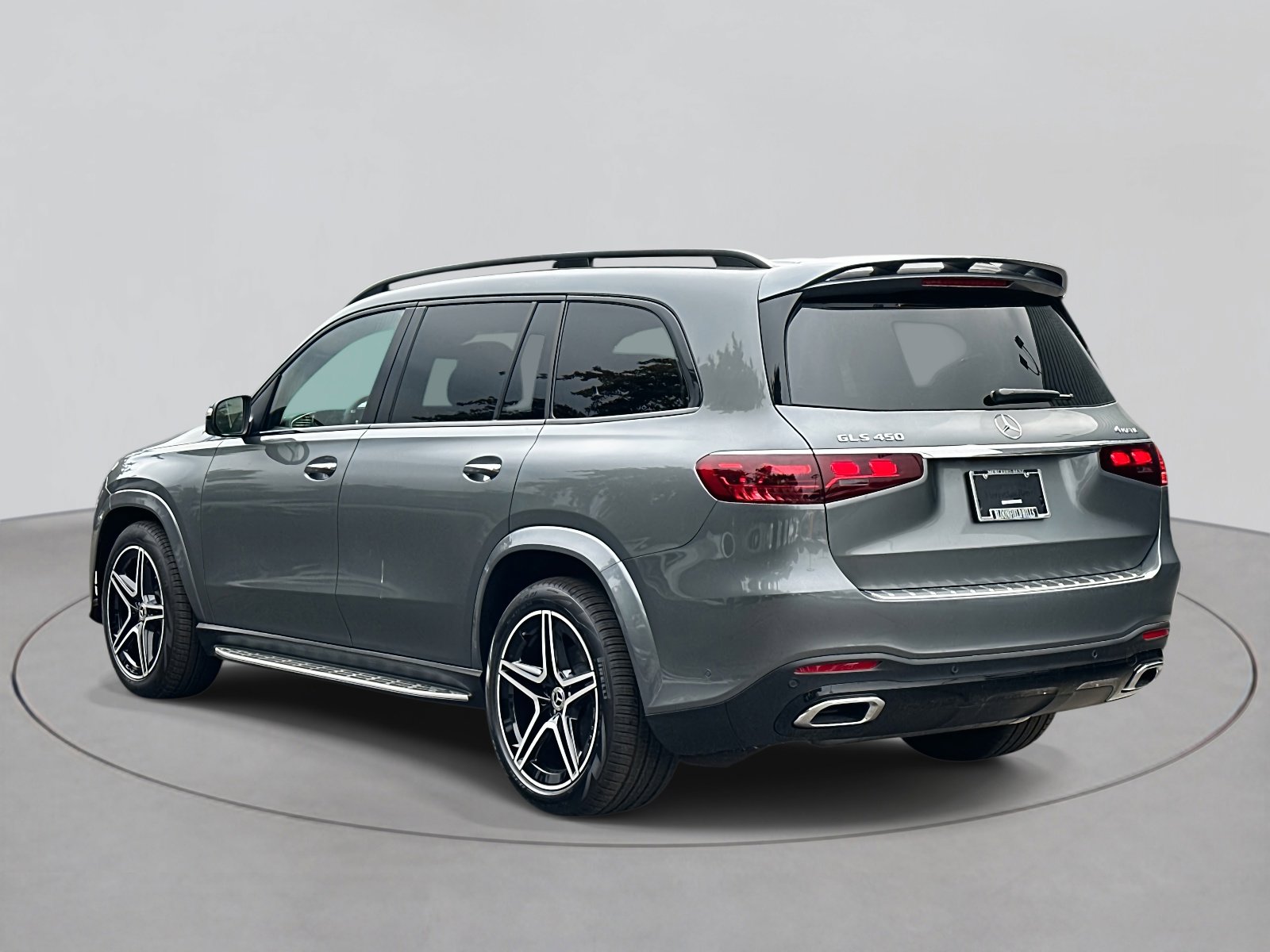 2026 Mercedes Benz GLS 450 4MATIC photo 3