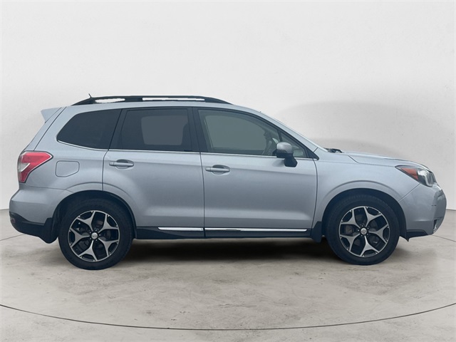 2015 Subaru Forester 2.0XT Touring photo 6