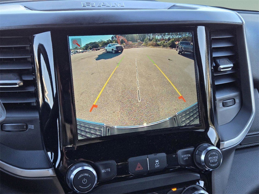 2024 Ram 2500 Big Horn photo 24