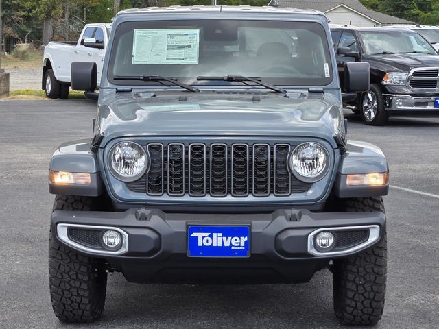 2025 Jeep Gladiator Sport photo 3