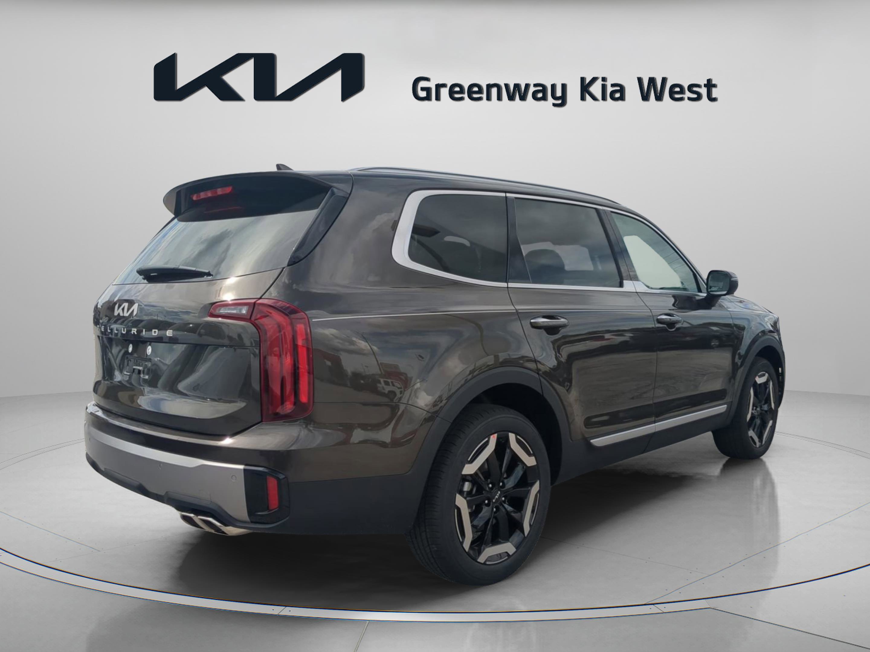 2025 Kia Telluride S photo 6