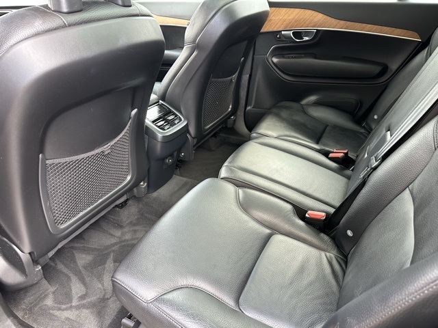2024 Volvo XC90 Plus photo 9