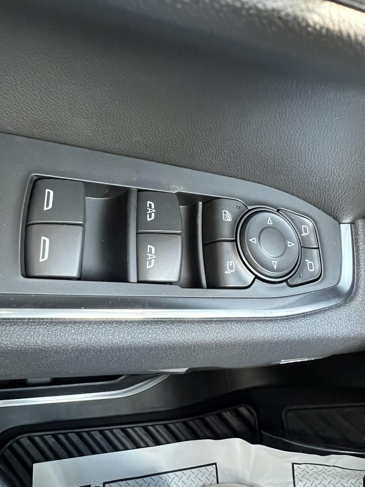 2026 Chevrolet Silverado LTZ photo 12