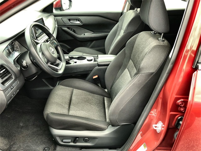 2024 Nissan Rogue SV photo 4
