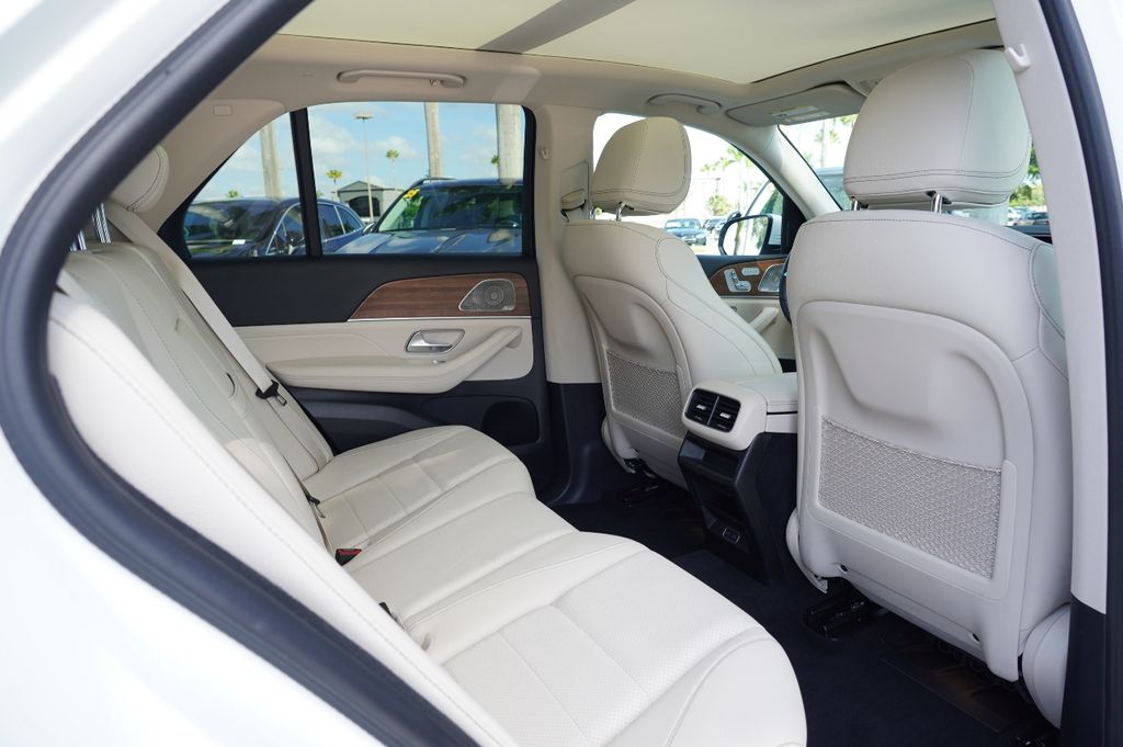 2025 Mercedes Benz GLE 350 4MATIC photo 12