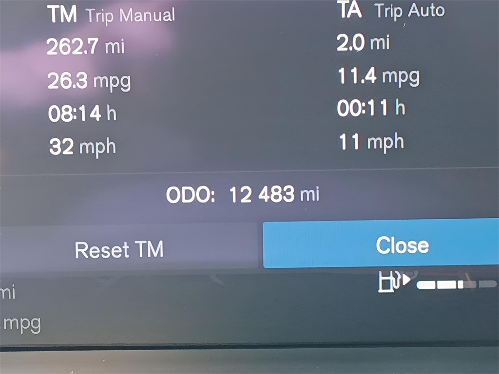 2025 Volvo XC40 Core photo 10