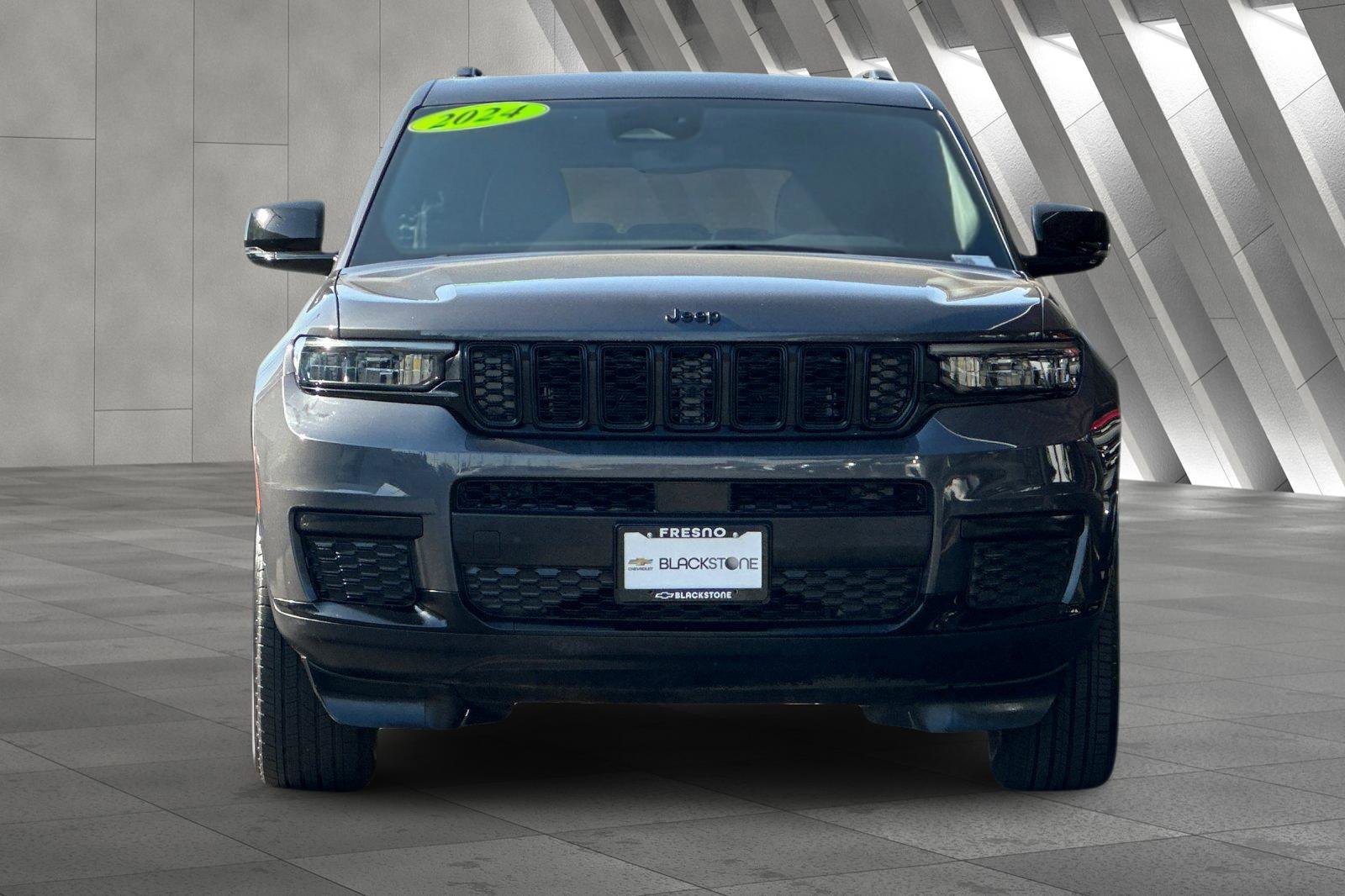 2024 Jeep Grand Cherokee Altitude photo 8