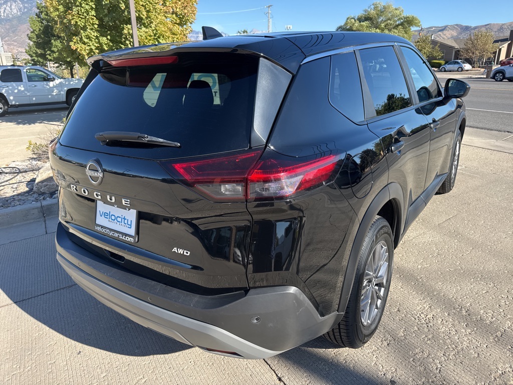 2023 Nissan Rogue S photo 7