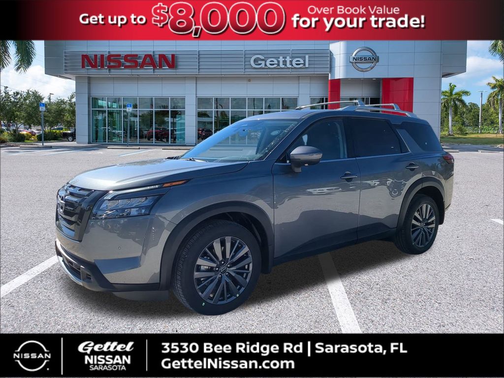 2025 Nissan Pathfinder SL's photo