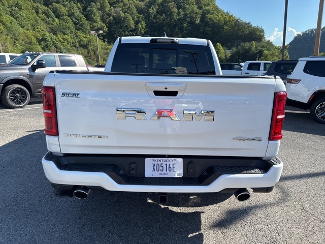 2025 Ram 1500 photo 4