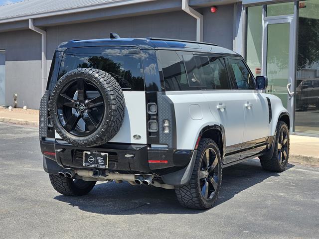 2022 Land Rover Defender V8 photo 3