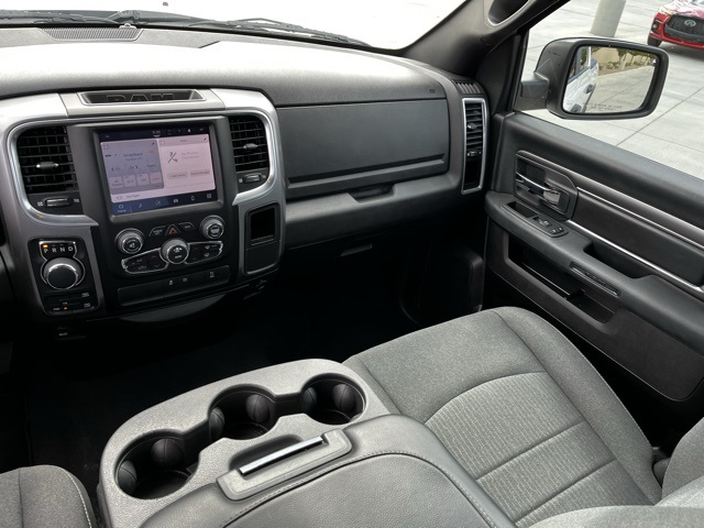 2022 Ram 1500 Classic Warlock photo 7