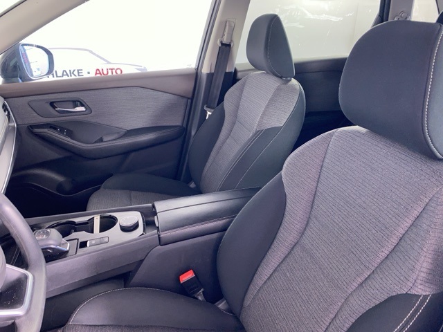 2021 Nissan Rogue SV photo 12