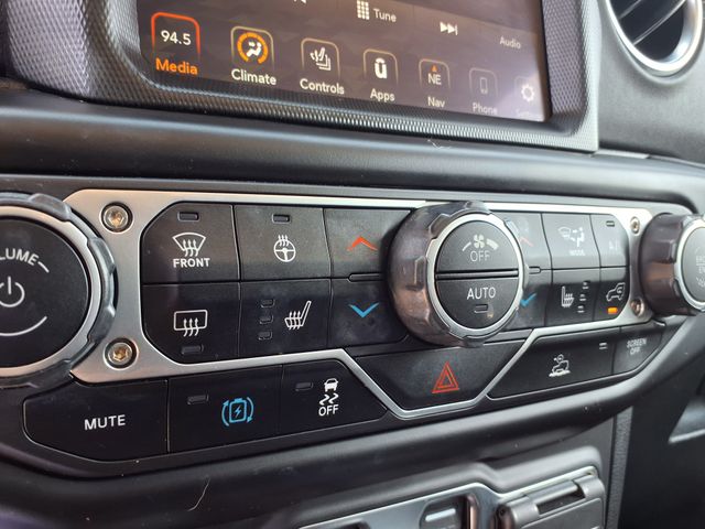 2022 Jeep Wrangler Unlimited Sahara 4xe photo 23