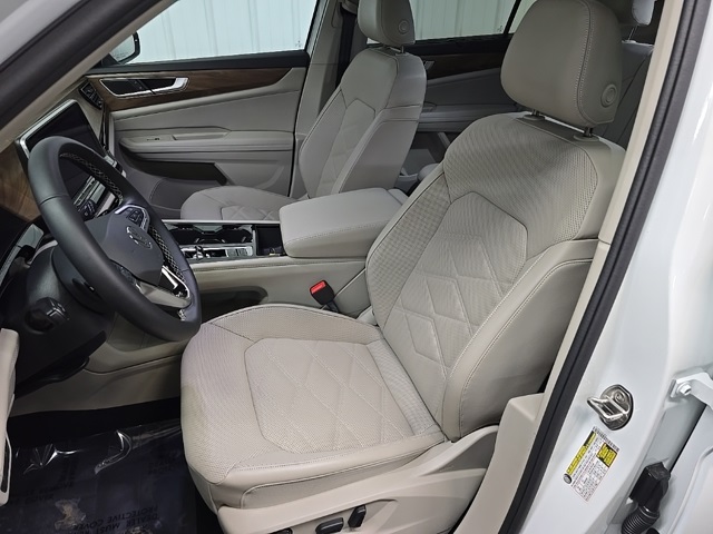 2024 Volkswagen Atlas SE Technology photo 29