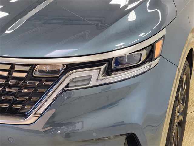 2024 Kia Carnival SX Prestige photo 8