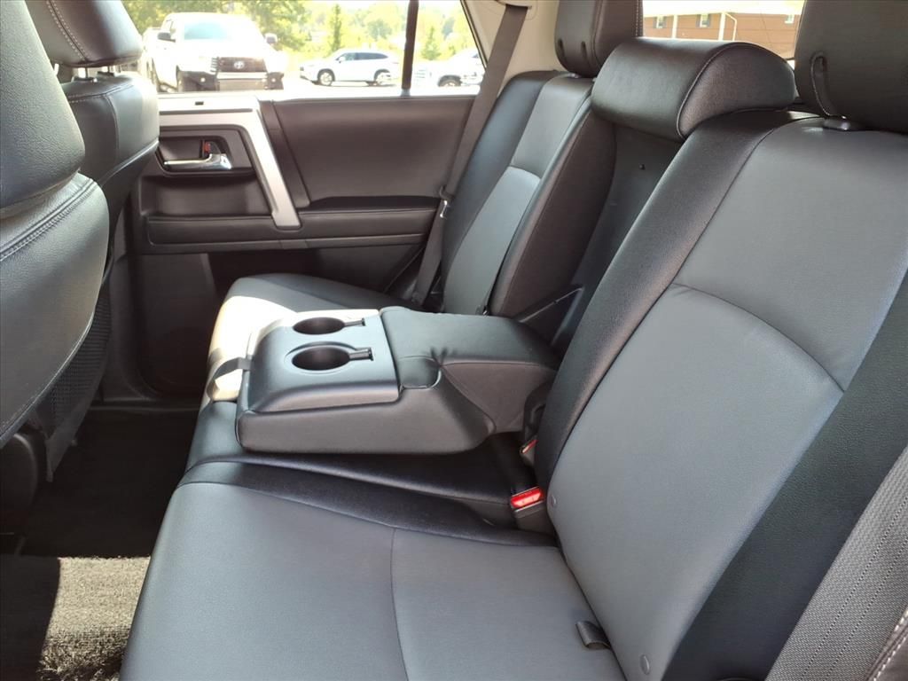 2024 Toyota 4Runner SR5 Premium photo 11