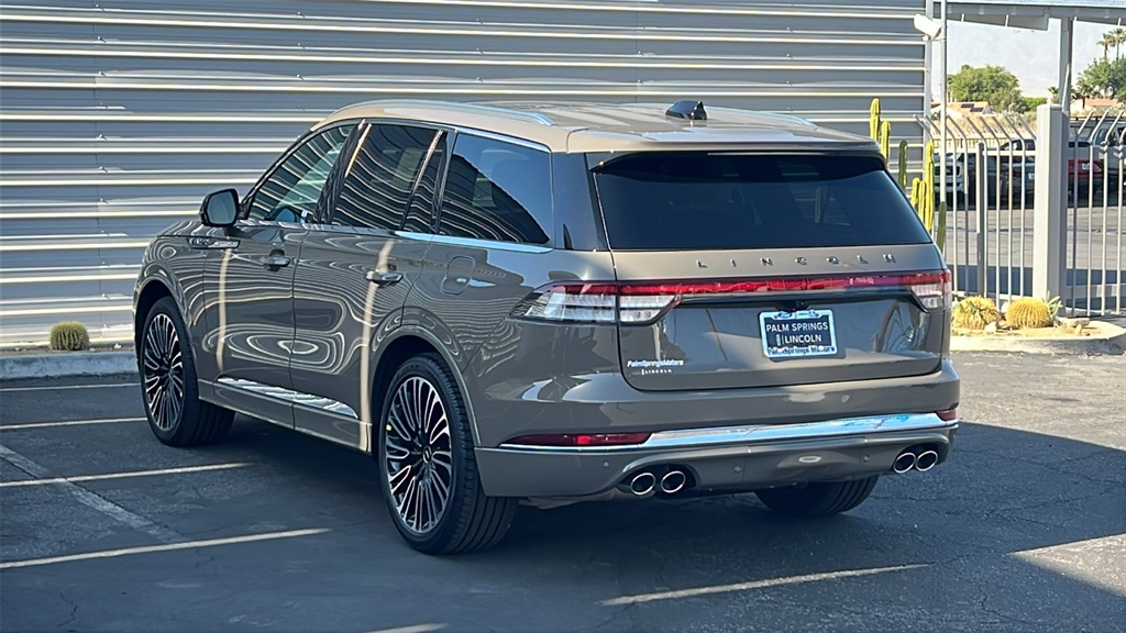 2025 Lincoln Aviator Black Label photo 6