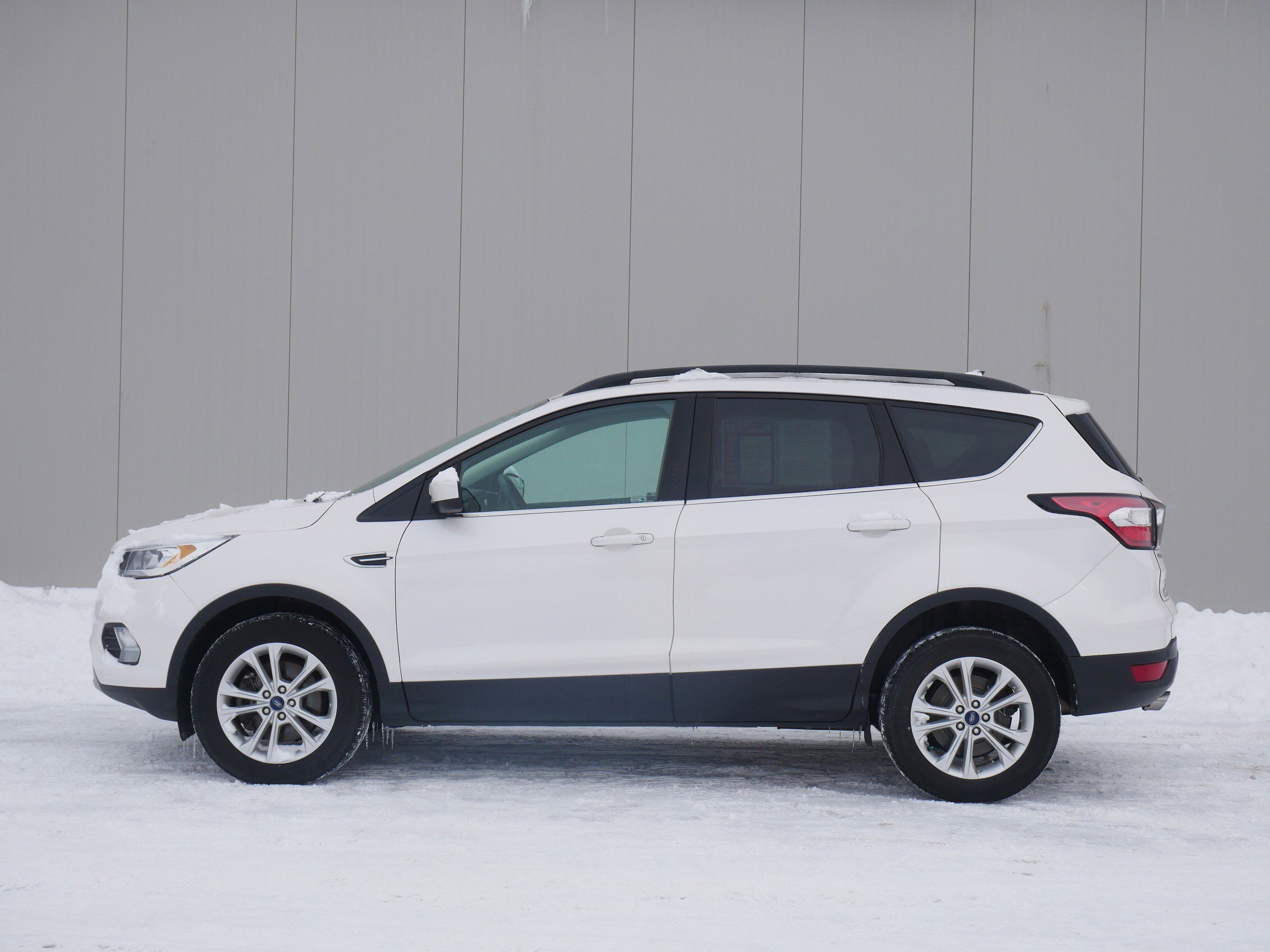 Used 2018 Ford Escape SEL with VIN 1FMCU9HD4JUD21753 for sale in Hastings, Minnesota