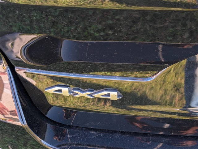 2023 Jeep Grand Cherokee Summit photo 2