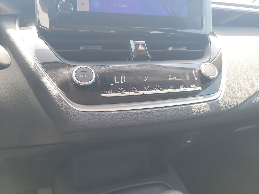 2023 Toyota Corolla LE photo 18