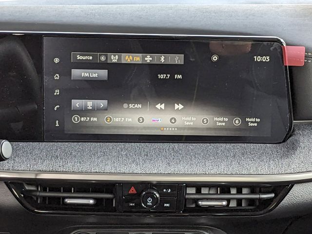 2025 Nissan Kicks SV photo 16