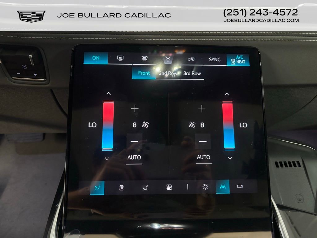2026 Cadillac Escalade Luxury photo 28