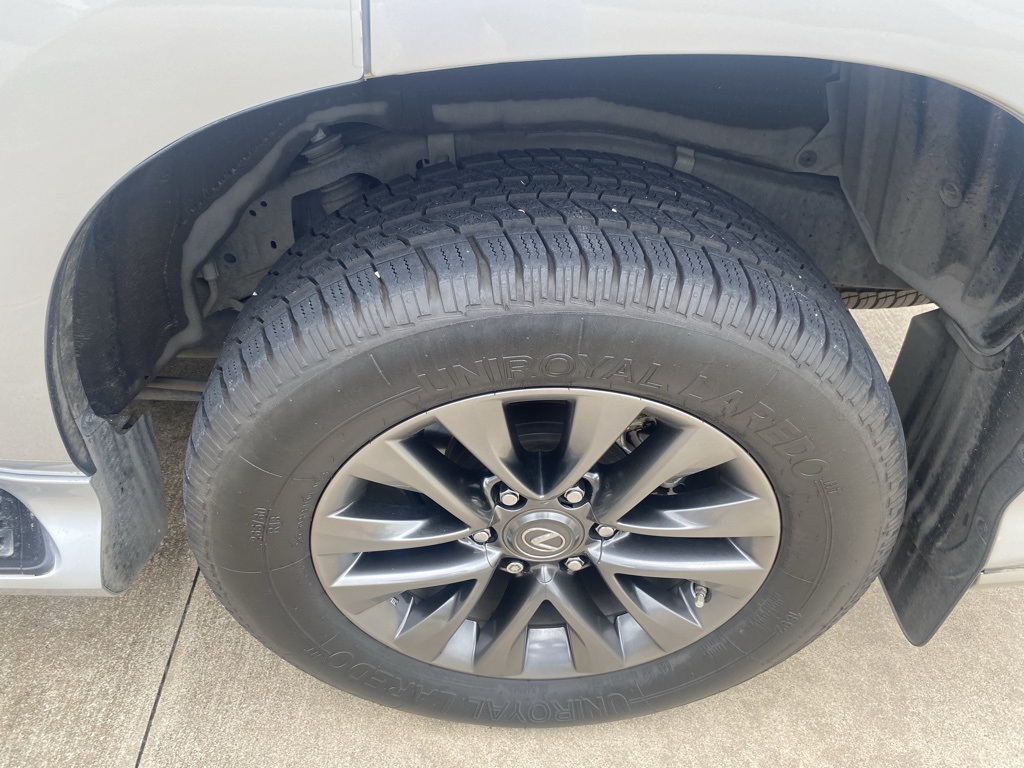 2019 Lexus GX 460 photo 11