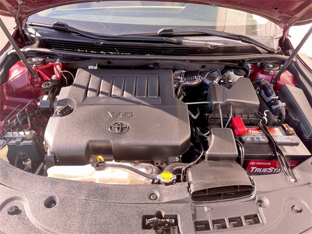 2015 Toyota Avalon Limited photo 16