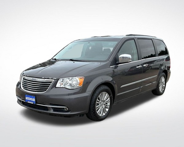 Pre-Owned 2016 Chrysler Town Country Touring-L Mini-van