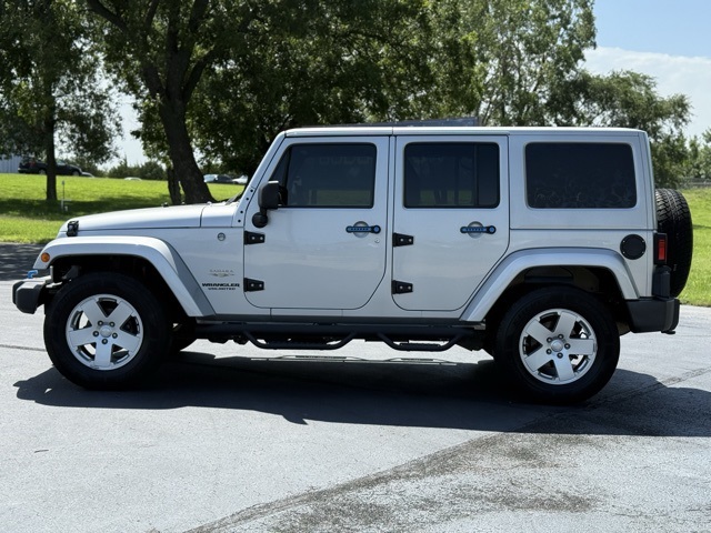 2012 Jeep Wrangler Unlimited Sahara photo 4