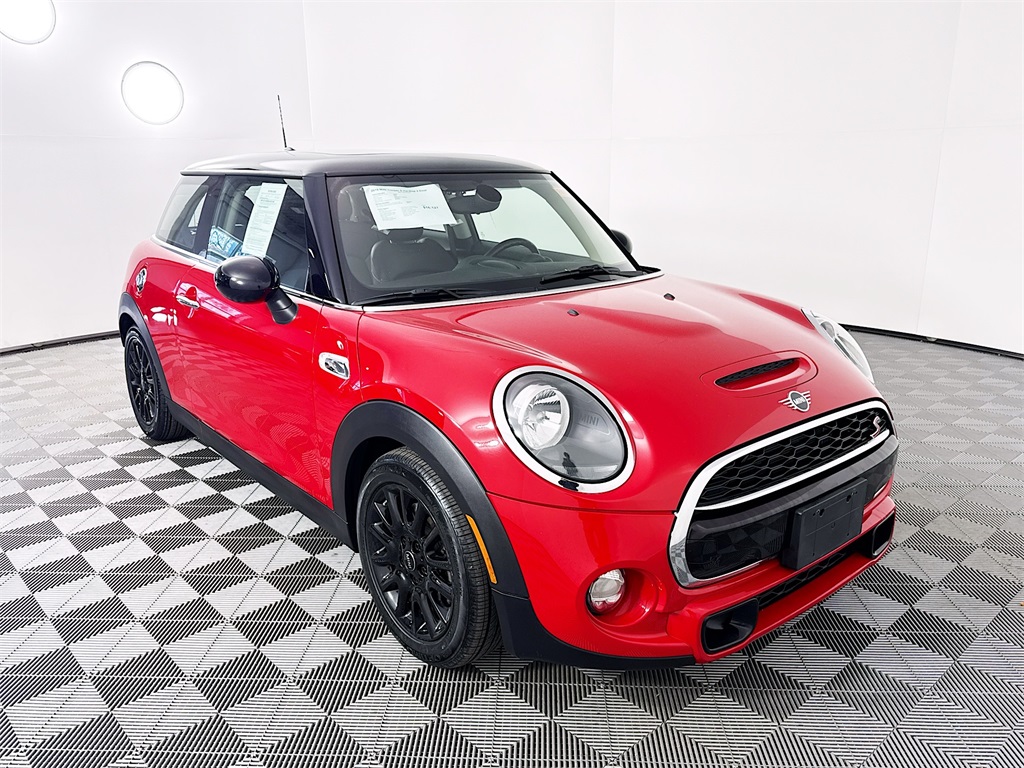 2019 MINI Hardtop 2 Door S's photo