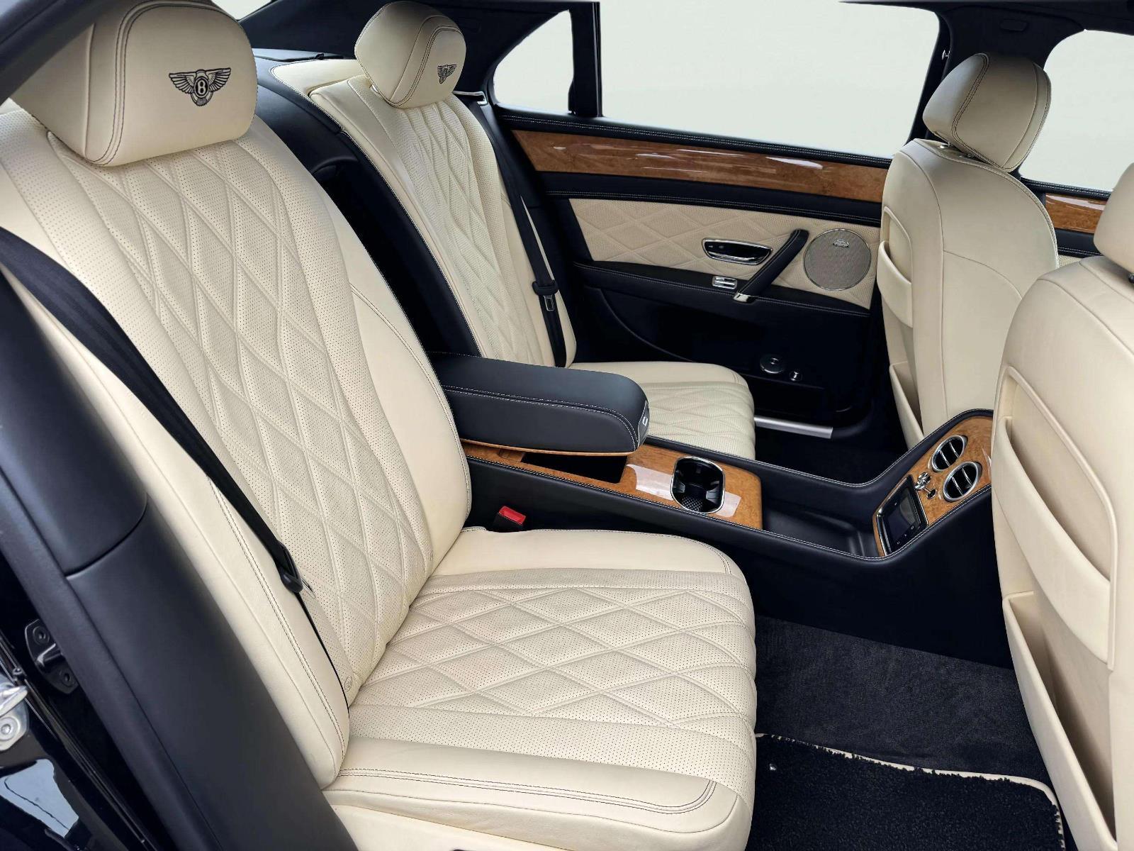 2014 Bentley Flying Spur Base photo 30