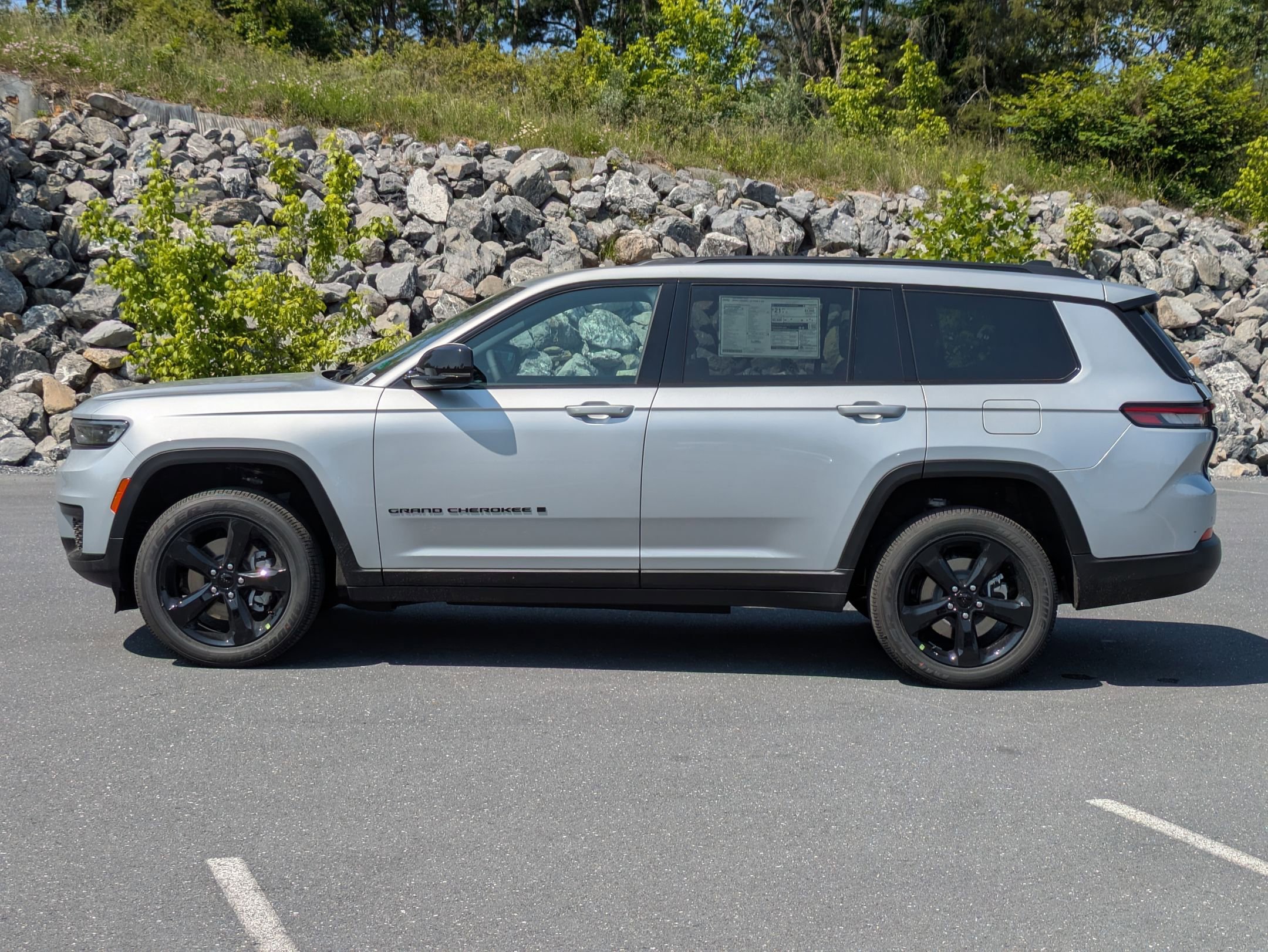 2025 Jeep Grand Cherokee Altitude X photo 6